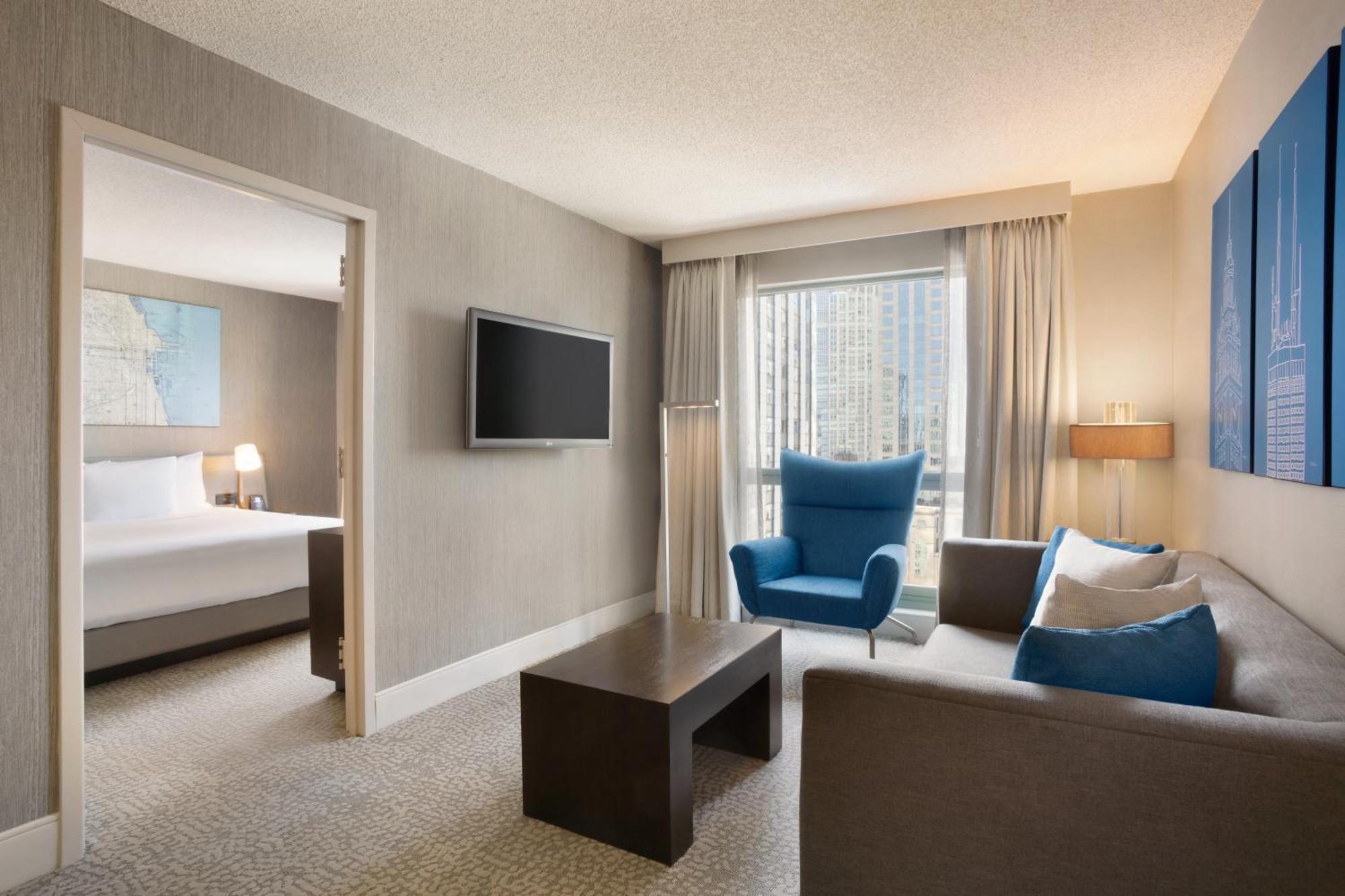 Hilton Chicago Magnificent Mile Suites Bagian luar foto