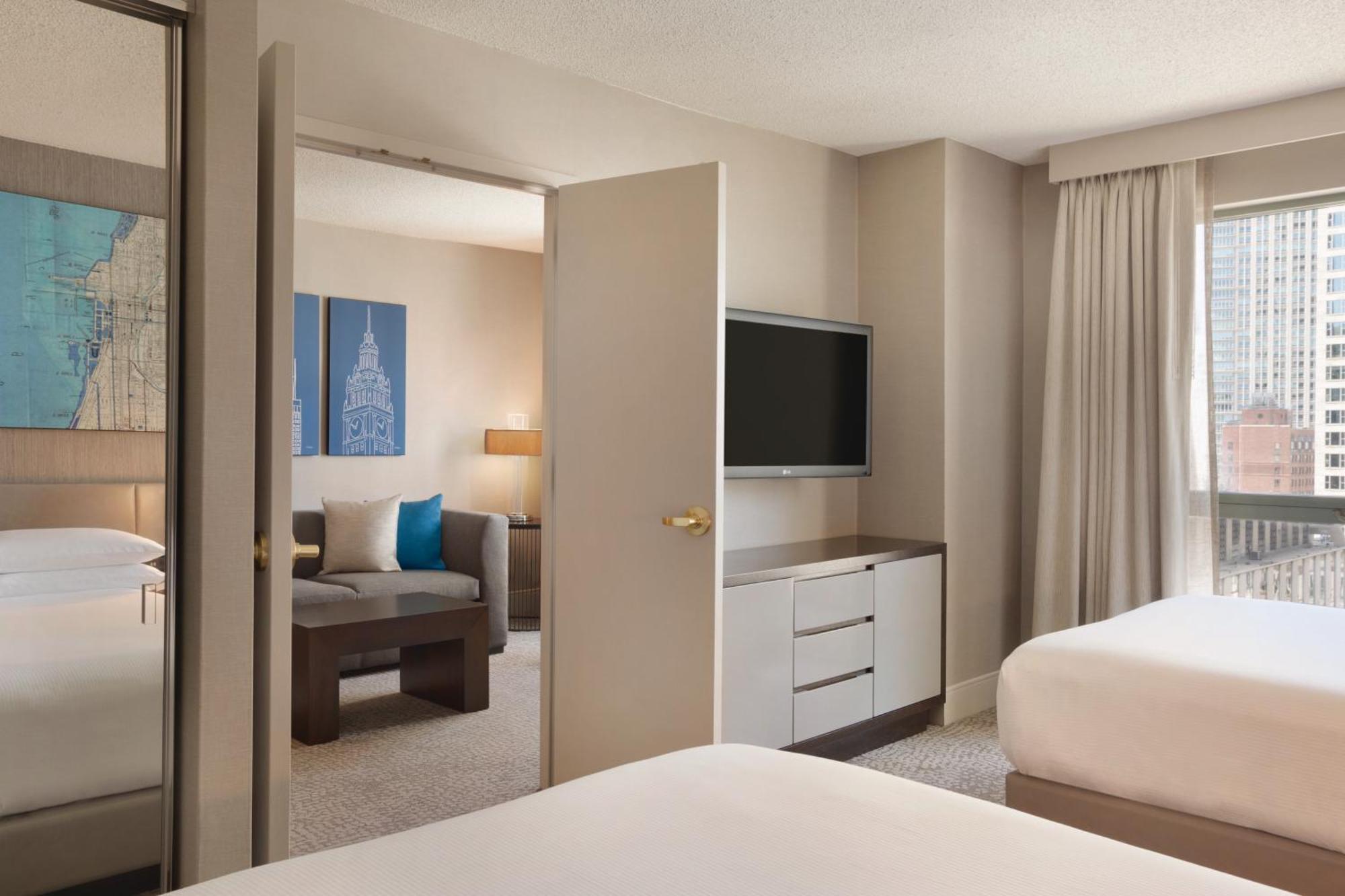 Hilton Chicago Magnificent Mile Suites Bagian luar foto