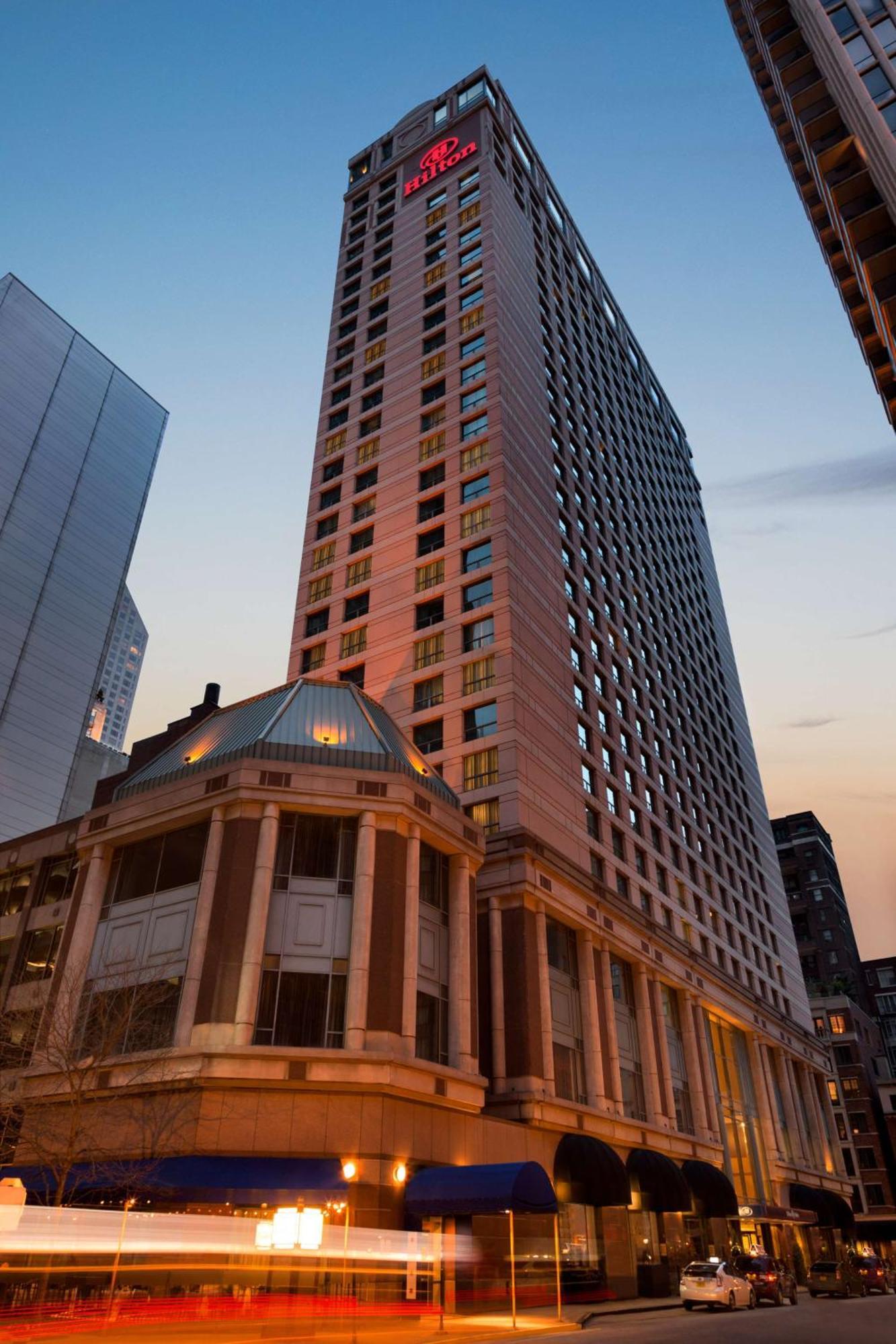 Hilton Chicago Magnificent Mile Suites Bagian luar foto